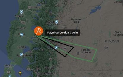 La presencia de ceniza volcánica en el cielo de Bariloche obligó a desviar vuelos a Neuquén