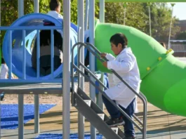 Educación sigue entregando edificios renovados