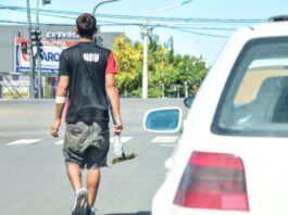 Con Sanciones y Asistencia Social, Neuquén Eliminó la Actividad de Limpiavidrios