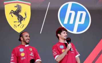 La divertida reacción de Leclerc al ver a Hamilton conducir el nuevo Ferrari Luce