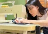Maira expande su emprendimiento de bordados personalizados gracias a un respaldo financiero